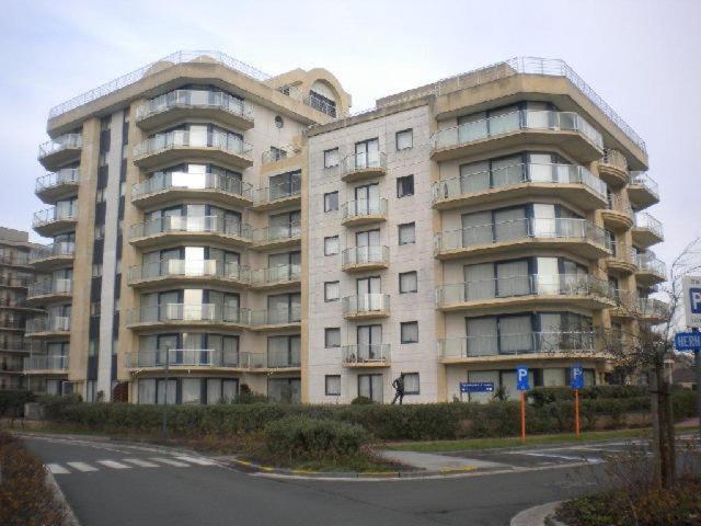 Residente Topaze De Panne Gem 1 Slpk App Luxe Afw & Ruime Parking Incl Extérieur photo